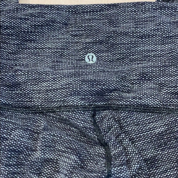 Lulu lemon leggings - Picture 3 of 3